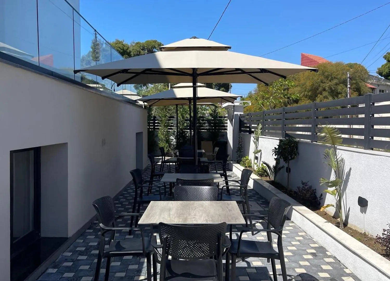 Hotel Aluor Vlorë 0*,  アルバニア