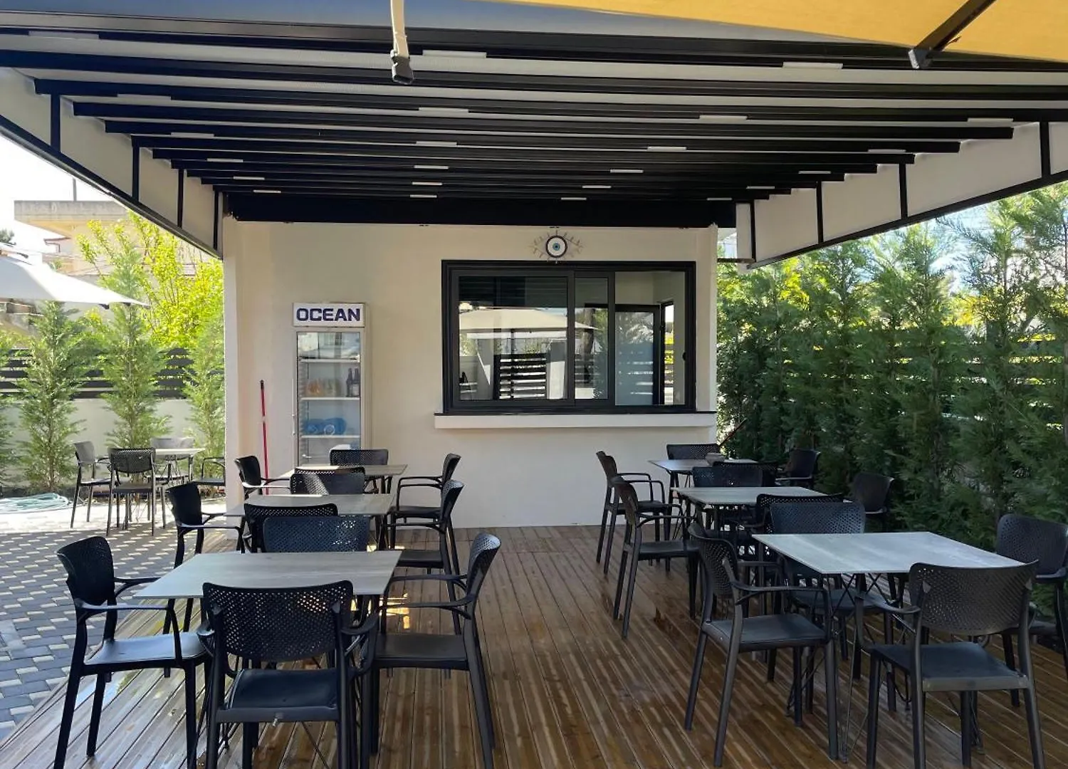アパートホテル Hotel Aluor Vlorë アルバニア